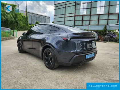TESLA MODEL Y RWD