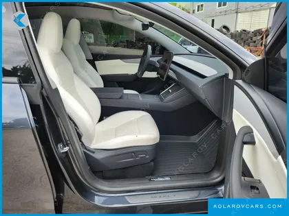 TESLA MODEL Y RWD