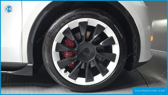 TESLA MODEL Y LONG RANGE AWD