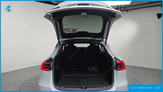 TESLA MODEL Y LONG RANGE AWD