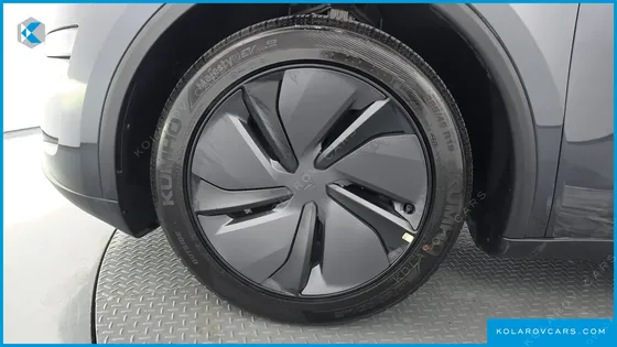 TESLA MODEL Y RWD