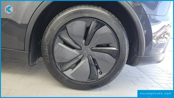 TESLA MODEL Y PREMIUM LONG RANGE AWD