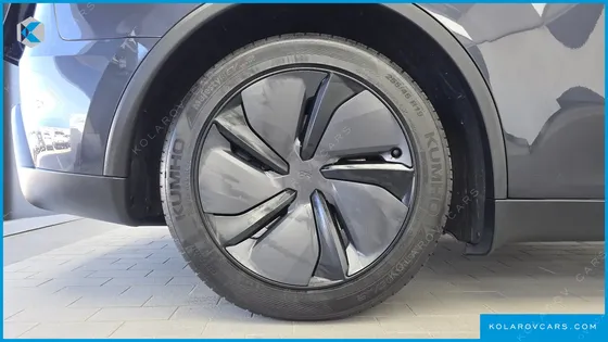 TESLA MODEL Y PREMIUM LONG RANGE AWD