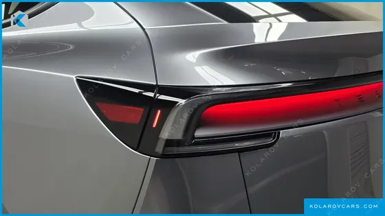 TESLA MODEL Y PREMIUM LONG RANGE AWD