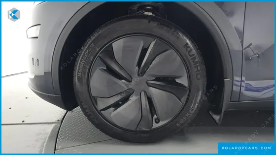 TESLA MODEL Y PREMIUM RWD