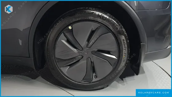 TESLA MODEL Y PREMIUM RWD