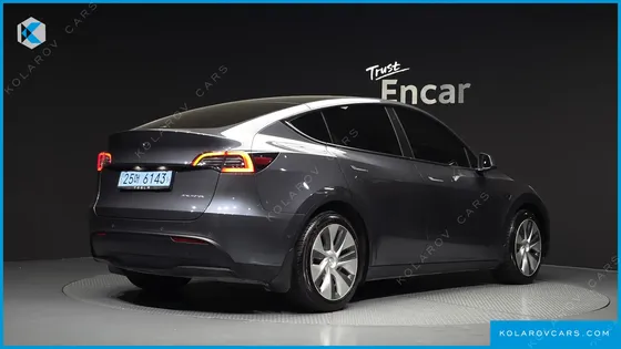 TESLA MODEL Y LONG RANGE AWD