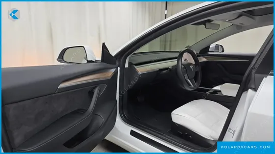 TESLA MODEL 3 LONG RANGE AWD
