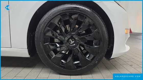 TESLA MODEL 3 LONG RANGE AWD