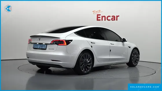 TESLA MODEL 3 LONG RANGE AWD