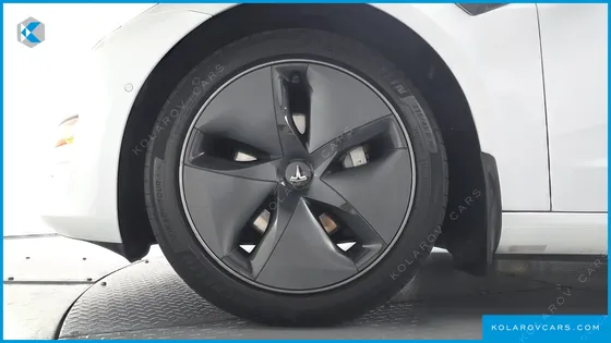 TESLA MODEL 3 LONG RANGE AWD