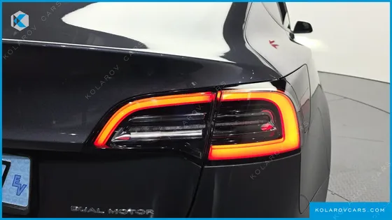 TESLA MODEL 3 LONG RANGE AWD