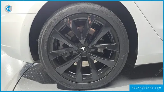 TESLA MODEL 3 RWD