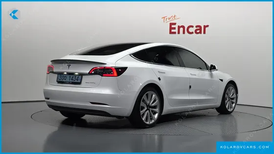 TESLA MODEL 3 LONG RANGE AWD