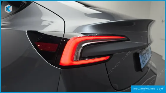 TESLA MODEL 3 RWD