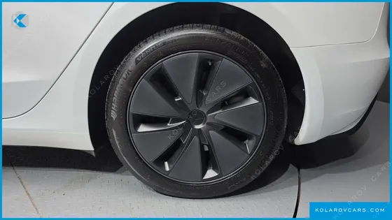 TESLA MODEL 3 RWD