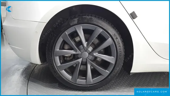 TESLA MODEL 3 LONG RANGE AWD