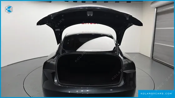 TESLA MODEL 3 RWD