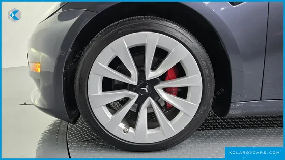 TESLA MODEL 3 LONG RANGE AWD