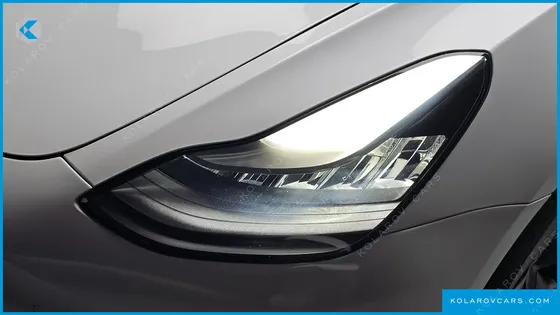 TESLA MODEL 3 STANDARD RANGE PLUE RWD