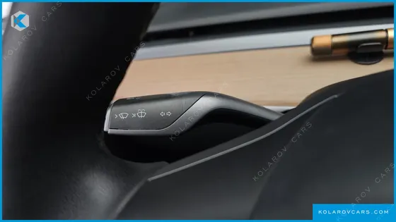 TESLA MODEL 3 STANDARD RANGE PLUE RWD