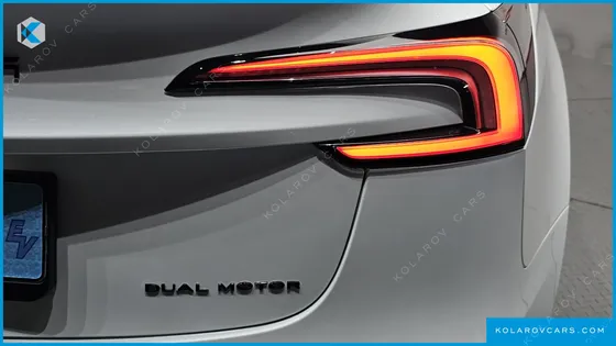 TESLA MODEL 3 LONG RANGE AWD