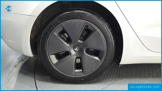 TESLA MODEL 3 LONG RANGE AWD