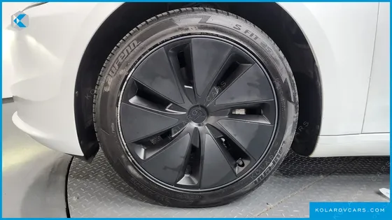 TESLA MODEL 3 RWD
