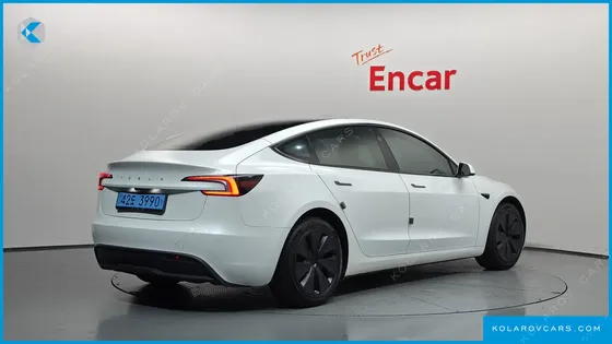 TESLA MODEL 3 RWD