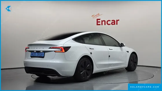 TESLA MODEL 3 RWD