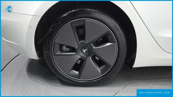 TESLA MODEL 3 LONG RANGE AWD