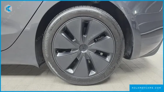 TESLA MODEL 3 RWD