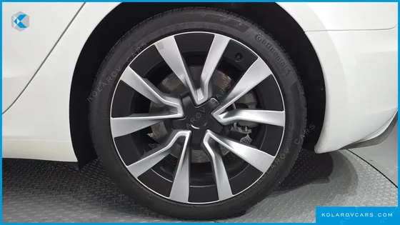 TESLA MODEL 3 LONG RANGE AWD