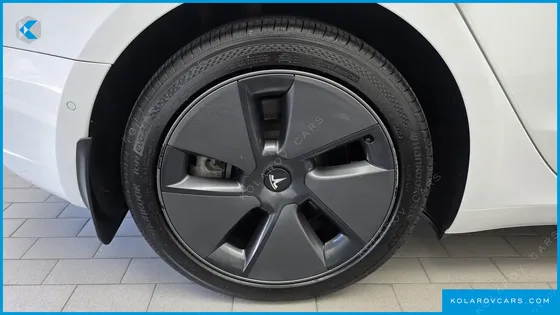 TESLA MODEL 3 LONG RANGE AWD