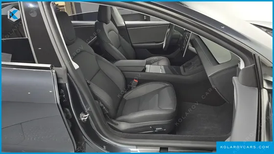 TESLA MODEL 3 RWD