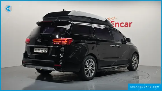 KIA CARNIVAL 9-SEATER HI-LIMOUSINE