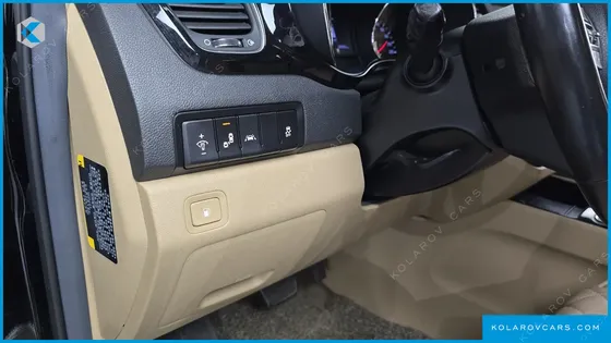 KIA CARNIVAL 9-SEATER HI-LIMOUSINE