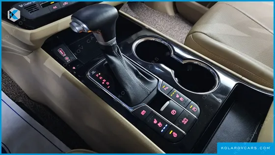 KIA CARNIVAL 9-SEATER NOBLESSE SPECIAL