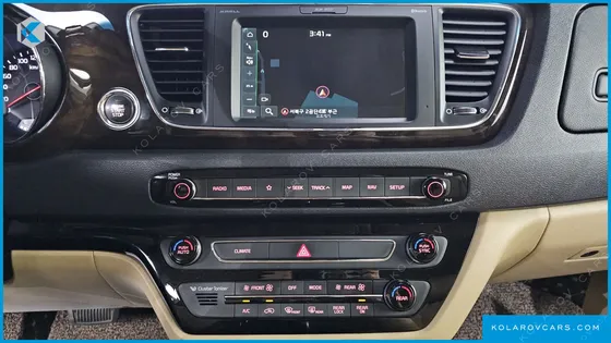 KIA CARNIVAL 9-SEATER NOBLESSE SPECIAL