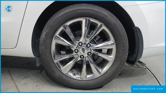 KIA CARNIVAL 9-SEATER NOBLESSE SPECIAL