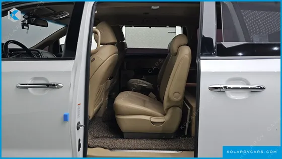 KIA CARNIVAL 9-SEATER NOBLESSE SPECIAL