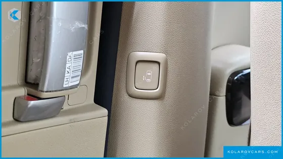 KIA CARNIVAL 9-SEATER NOBLESSE SPECIAL