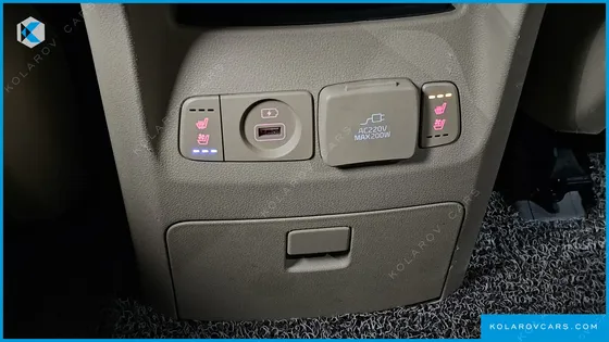 KIA CARNIVAL 9-SEATER NOBLESSE SPECIAL