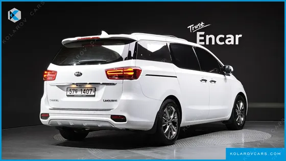 KIA CARNIVAL 7-SEATER LIMOUSINE