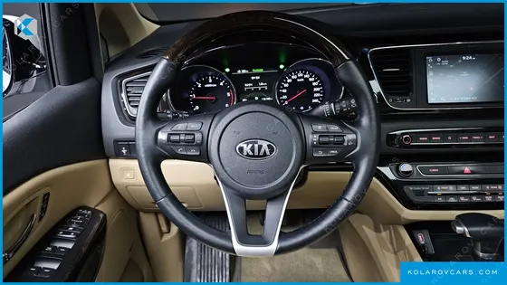 KIA CARNIVAL 7-SEATER LIMOUSINE
