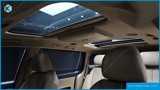 KIA CARNIVAL 7-SEATER LIMOUSINE