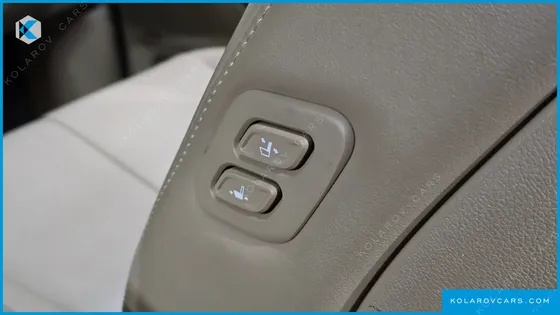KIA CARNIVAL 7-SEATER LIMOUSINE