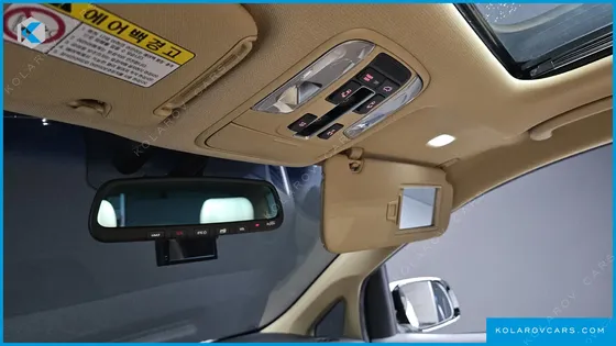 KIA CARNIVAL 7-SEATER LIMOUSINE