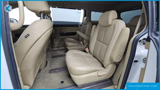 KIA CARNIVAL GASOLINE 9-SEATER NOBLESSE SPECIAL