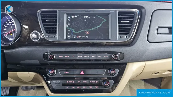KIA CARNIVAL GASOLINE 9-SEATER NOBLESSE SPECIAL